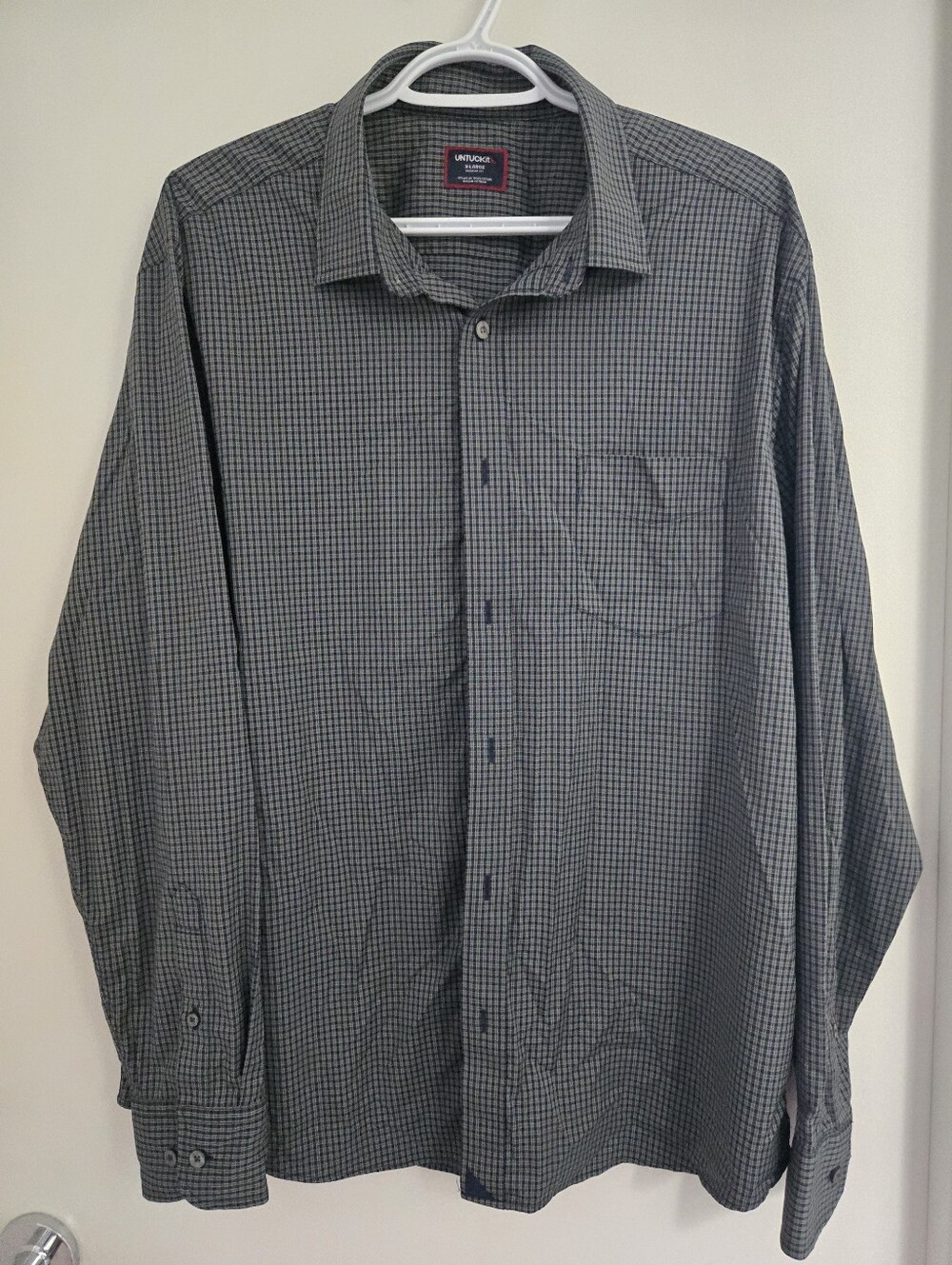Mens Untucked Men's Button-Up Shirt - XL